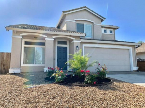 Chic Renovated Home Near Shops & Parks